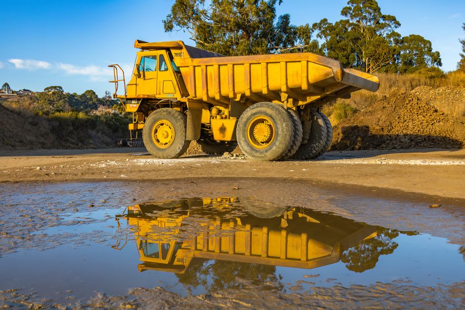 mining equipment supplier